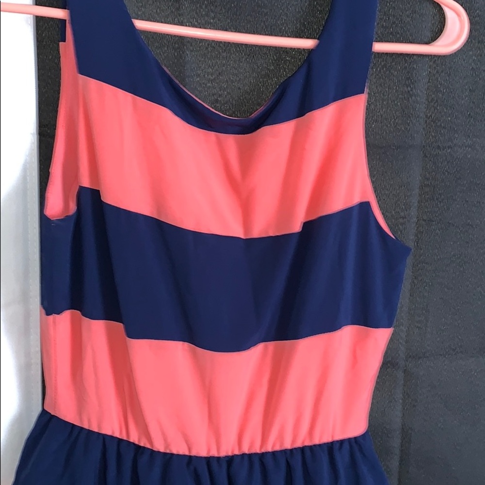 Spring dress - Picture 2 of 4